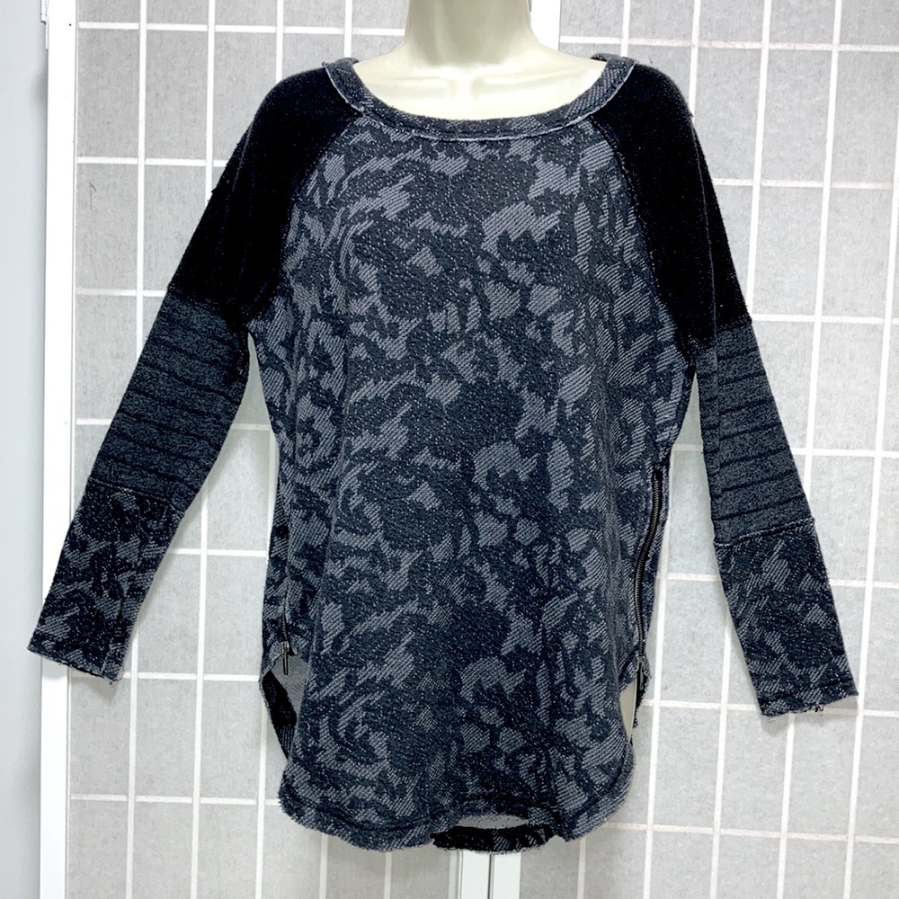 FREE PEOPLE Zipper sided Oversized Crop Tunic Top Boho Gray Multi S